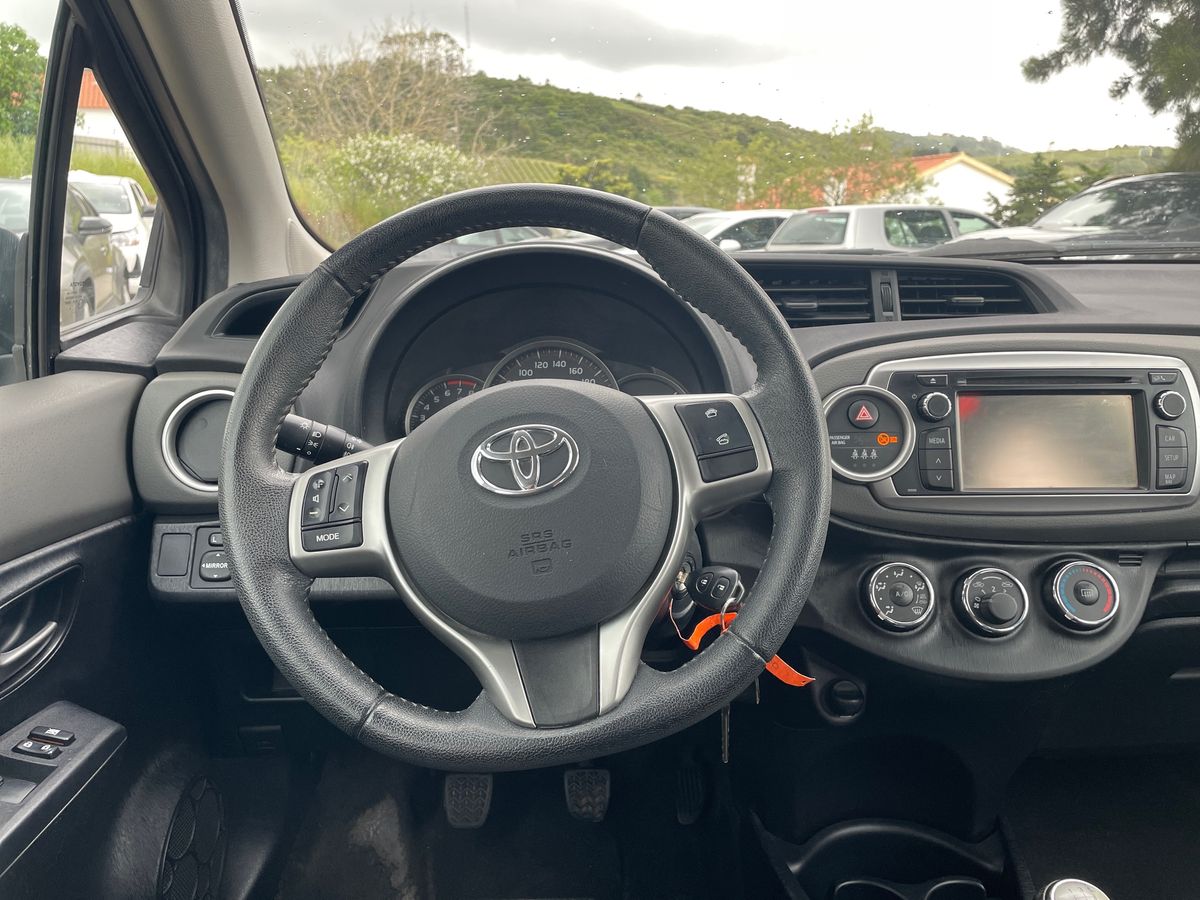 TOYOTA YARIS Yaris 1.0 5P Trend