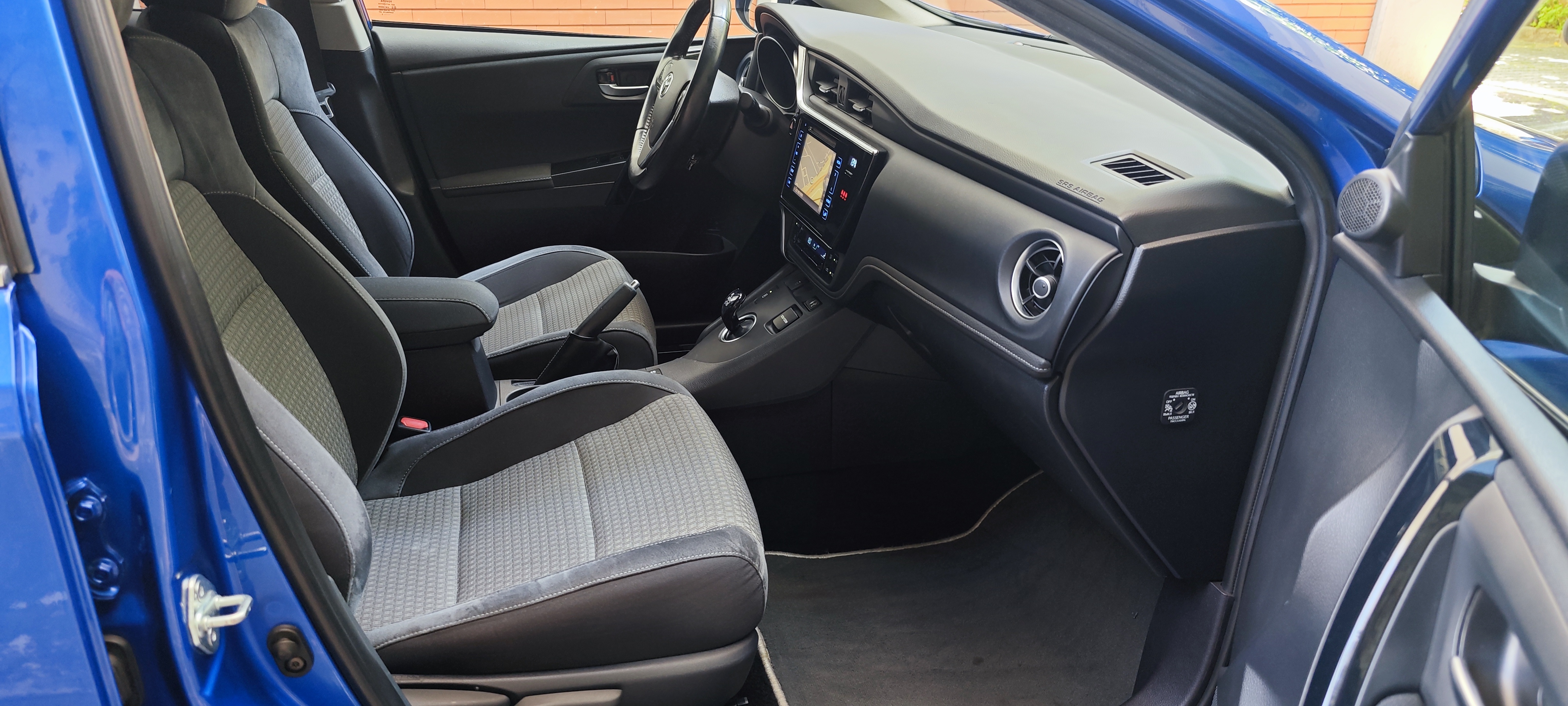 TOYOTA AURIS Auris HB 1.8 Hybrid SQUARE Collection