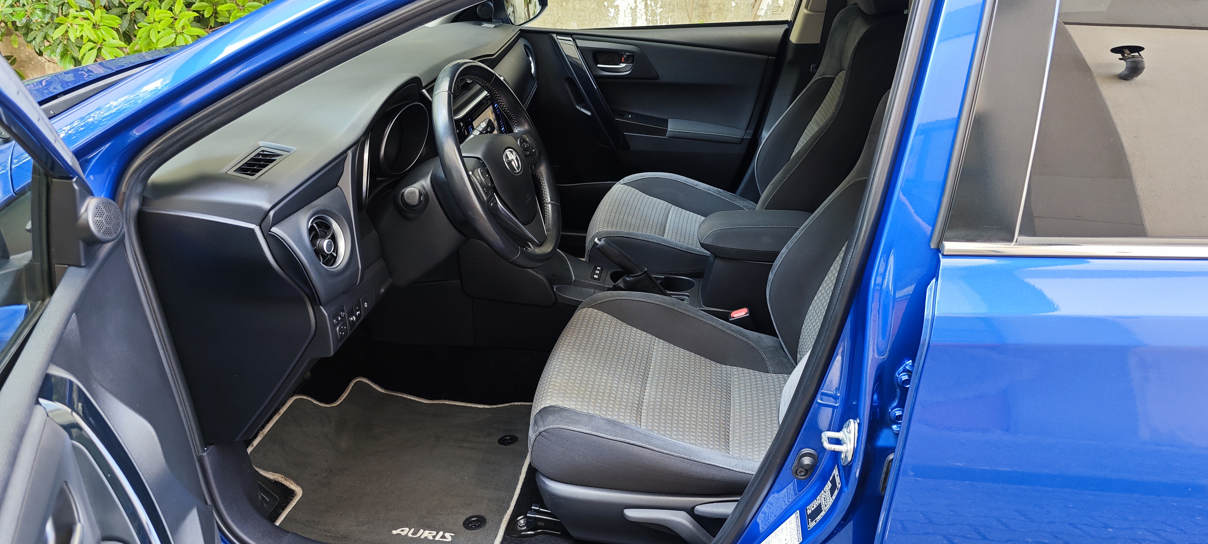 TOYOTA AURIS Auris HB 1.8 Hybrid SQUARE Collection