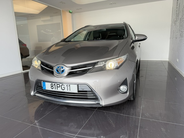 TOYOTA AURIS Auris HSD TS Sport