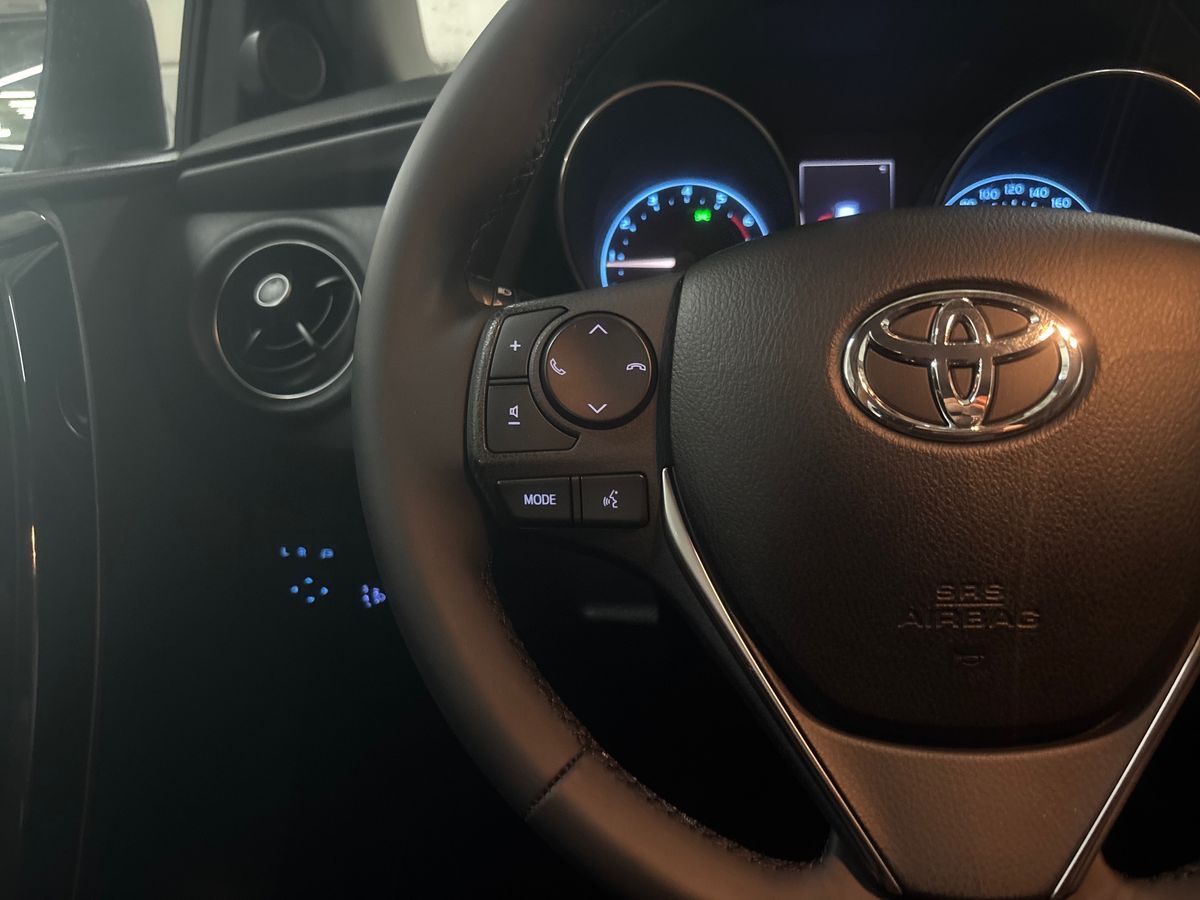 TOYOTA AURIS Auris 1.2T TS Comfort+Pack Sport