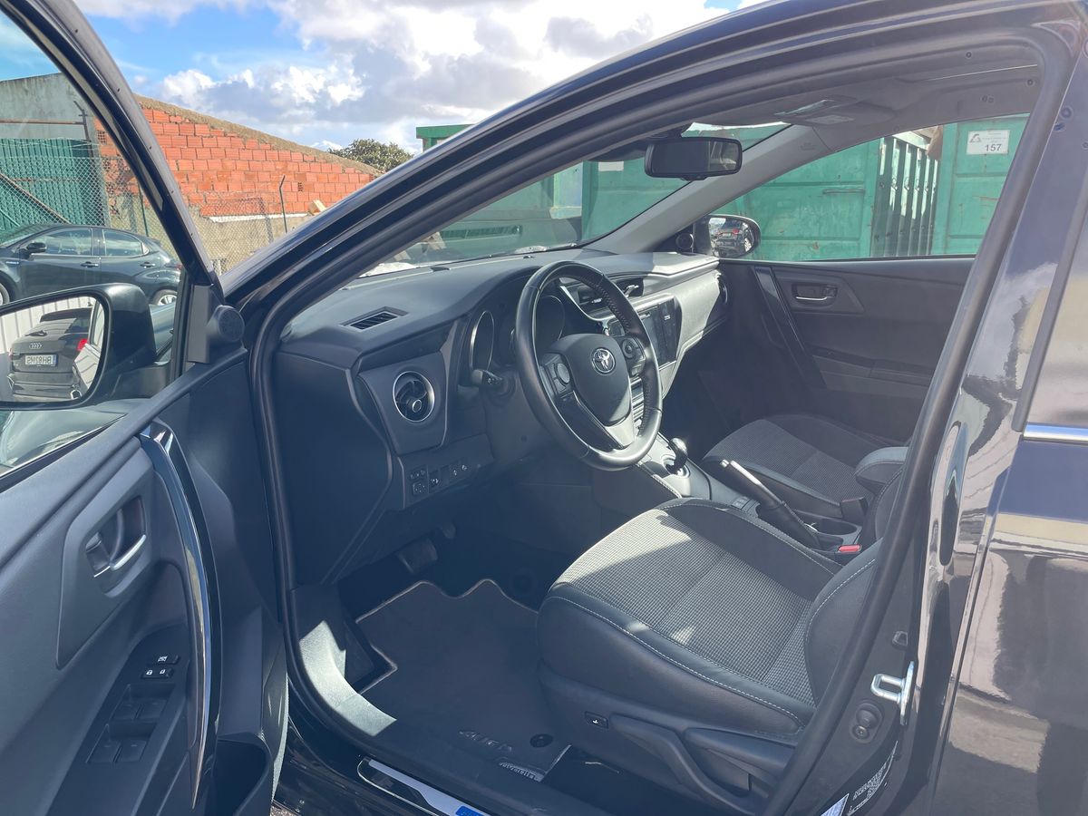 TOYOTA AURIS Auris HB 1.8 Hybrid Exclusive