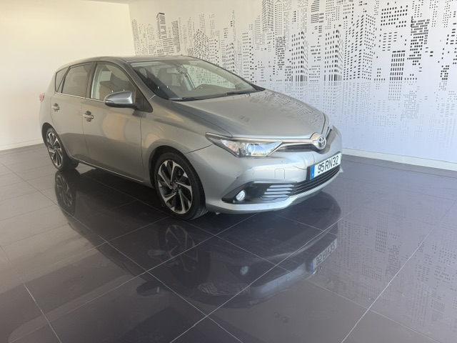 TOYOTA AURIS Auris 1.4D HB Comfort+Pack Sport
