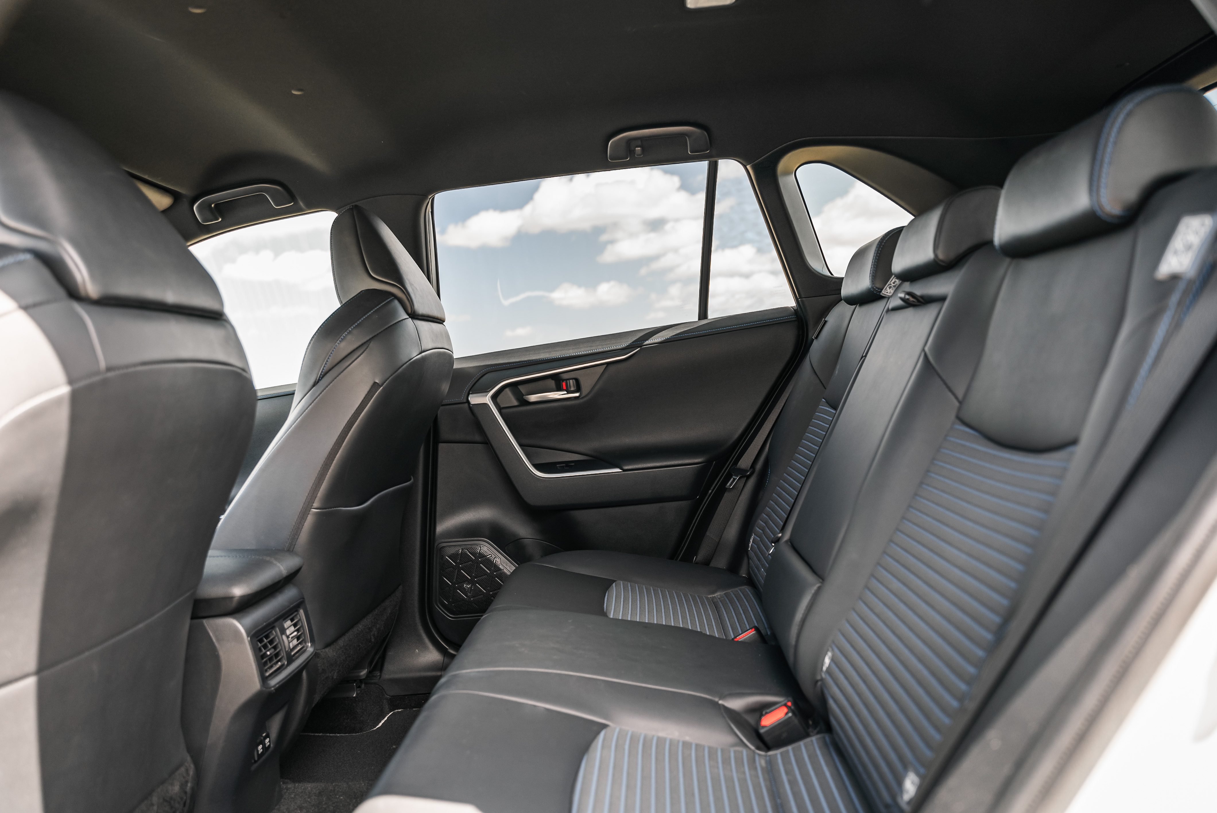 TOYOTA RAV4 RAV4 2.5 Hybrid Dynamic Force SQUARE Collection