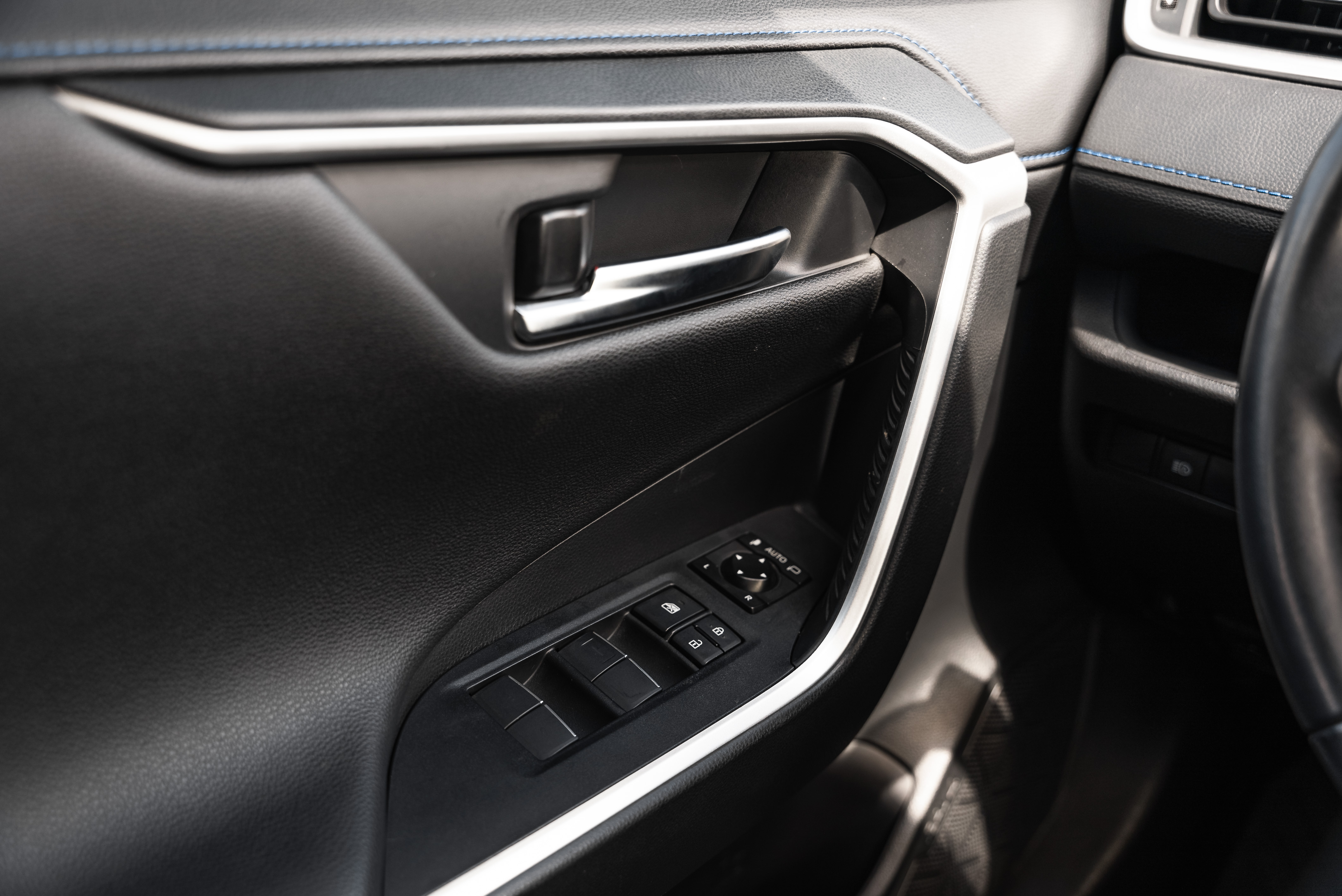 TOYOTA RAV4 RAV4 2.5 Hybrid Dynamic Force SQUARE Collection