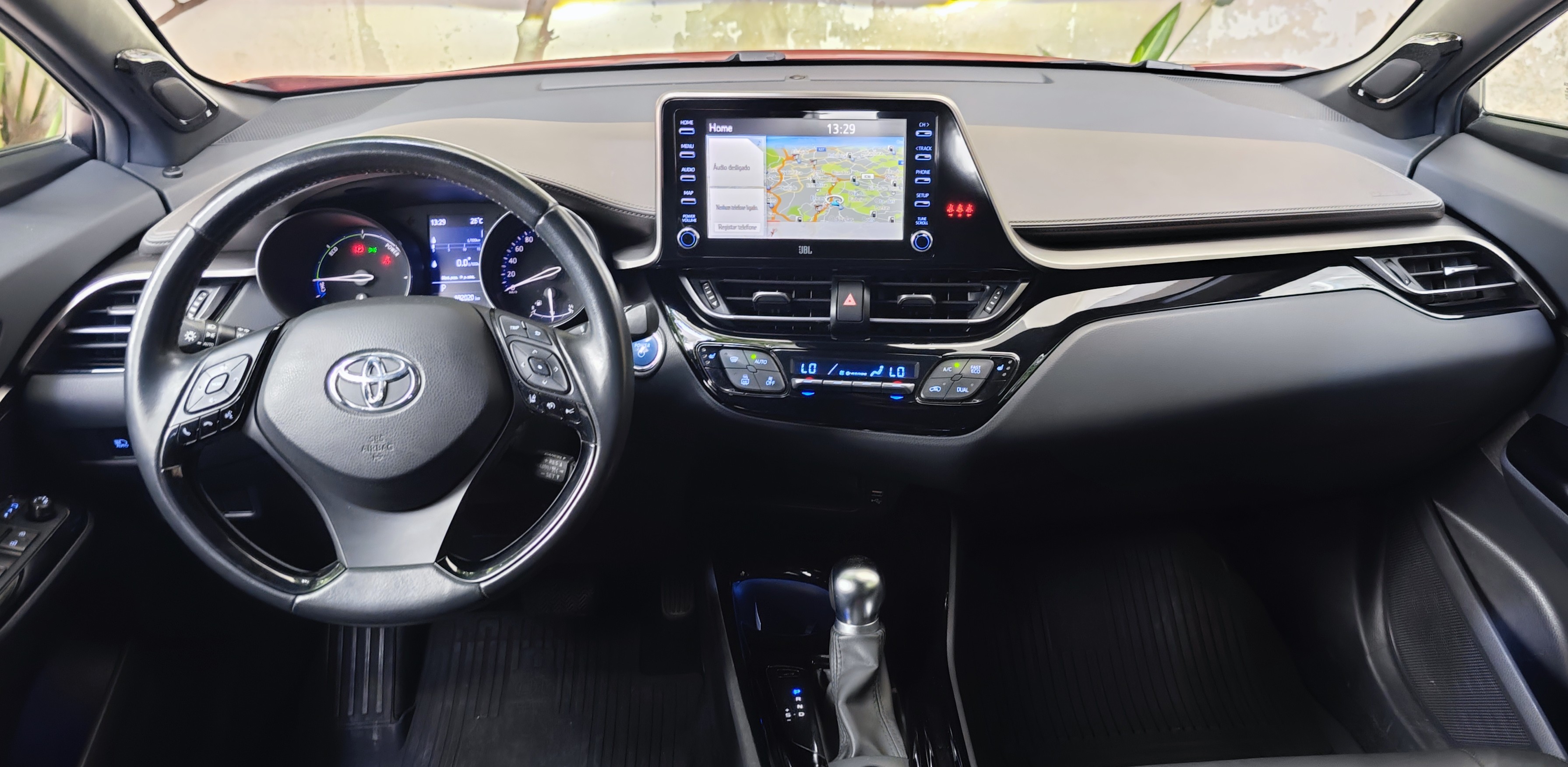 TOYOTA TOYOTA C-HR C-HR 2.0 Hybrid Dynamic Force Premier Edition