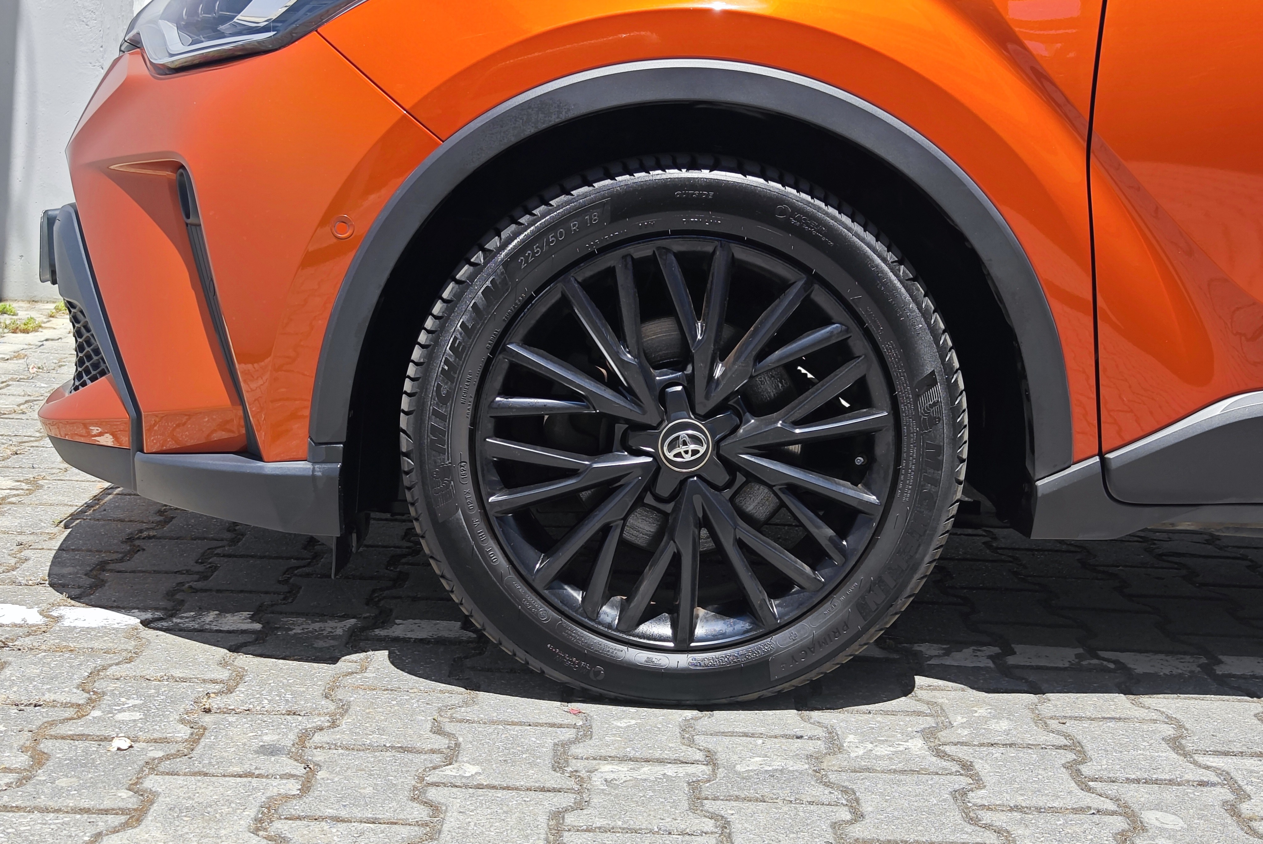 TOYOTA TOYOTA C-HR C-HR 2.0 Hybrid Dynamic Force Premier Edition