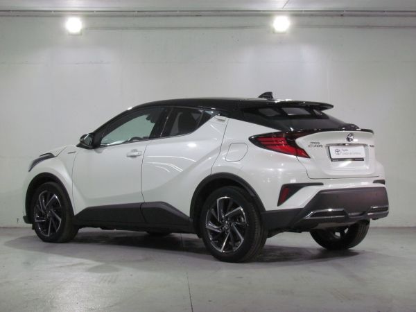 TOYOTA C-HR 2.0 Hybrid Dynamic Force Lounge