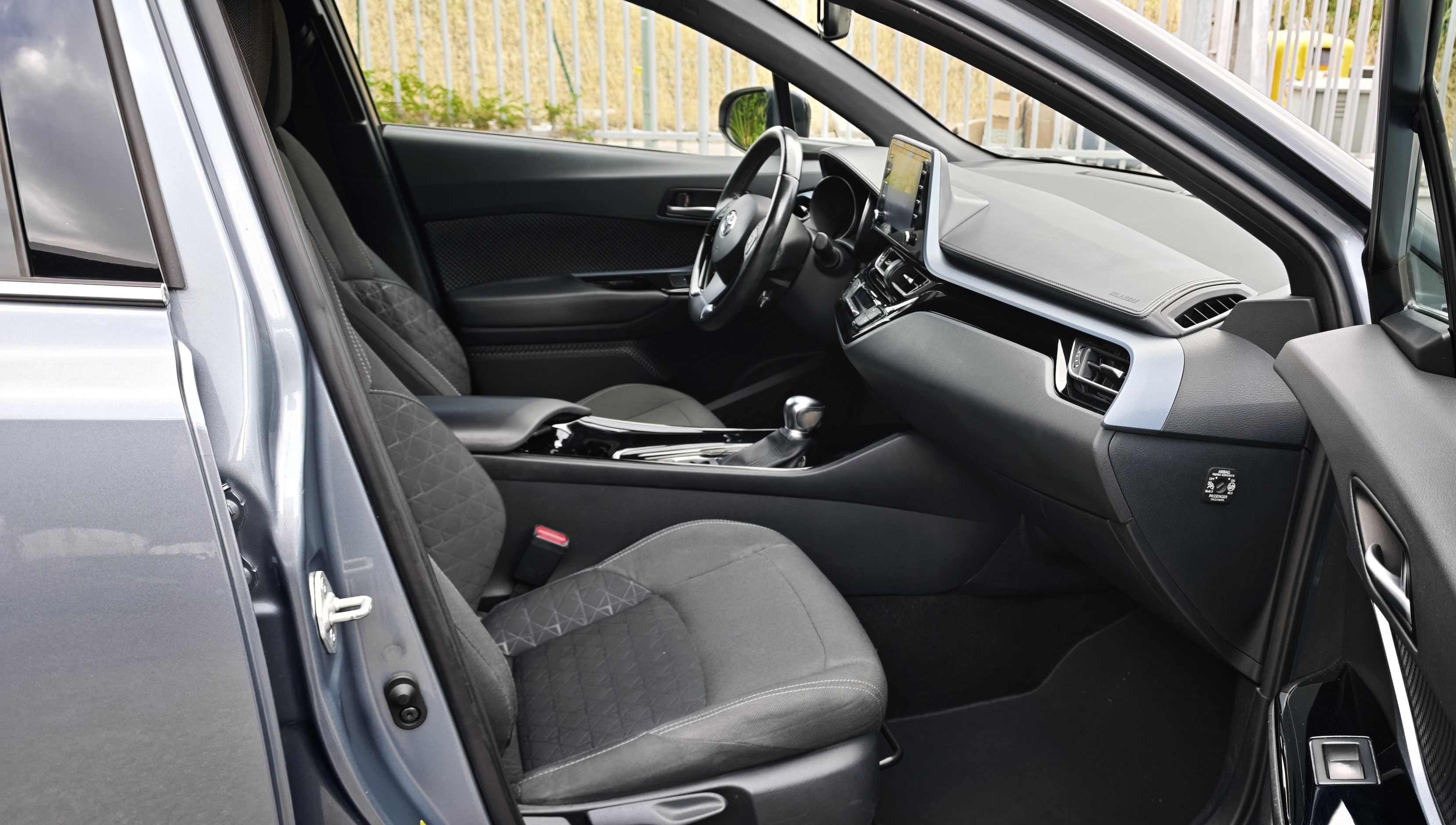 TOYOTA TOYOTA C-HR C-HR 2.0 Hybrid Dynamic Force SQUARE Collection