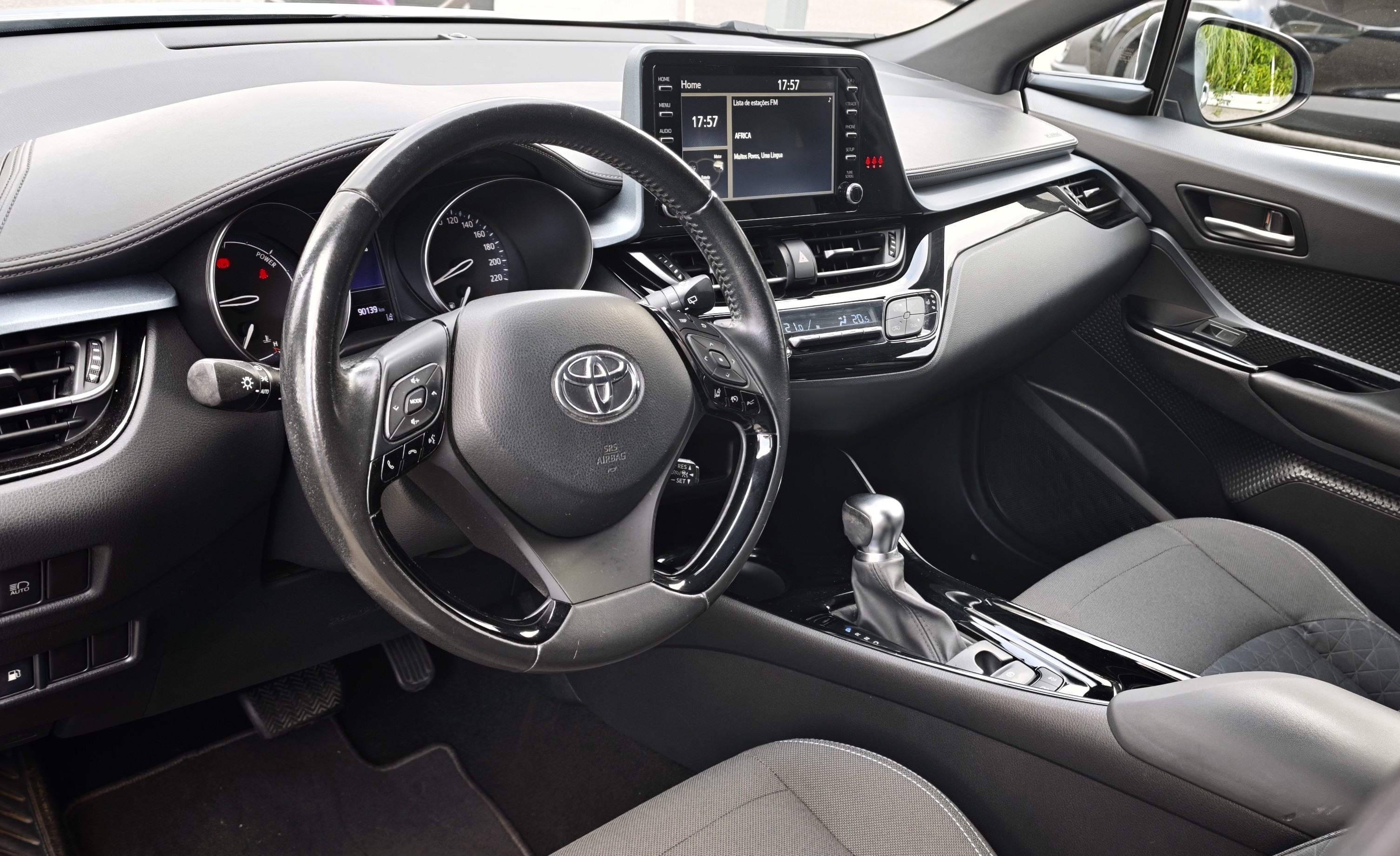 TOYOTA TOYOTA C-HR C-HR 2.0 Hybrid Dynamic Force SQUARE Collection