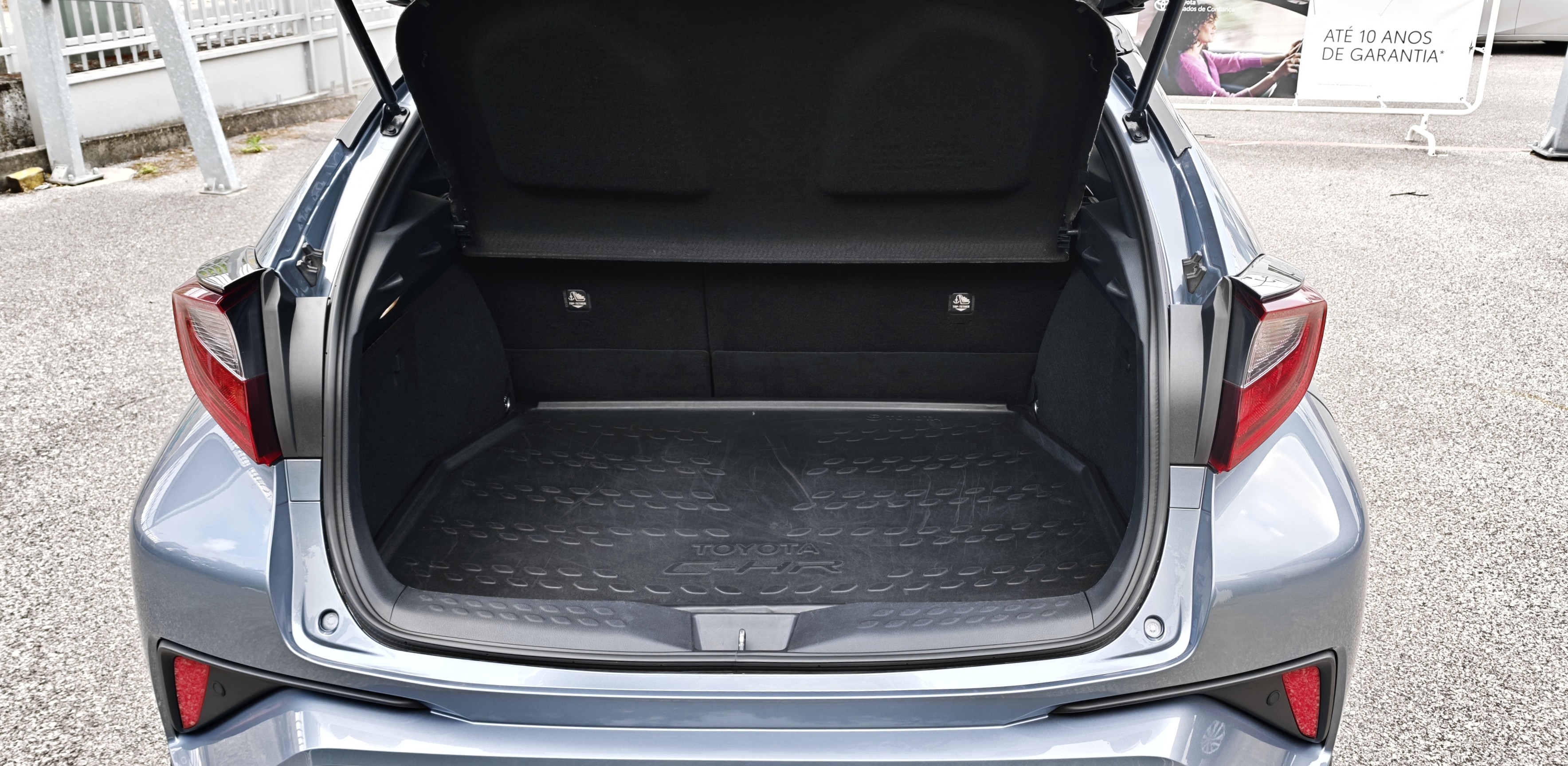TOYOTA TOYOTA C-HR C-HR 2.0 Hybrid Dynamic Force SQUARE Collection