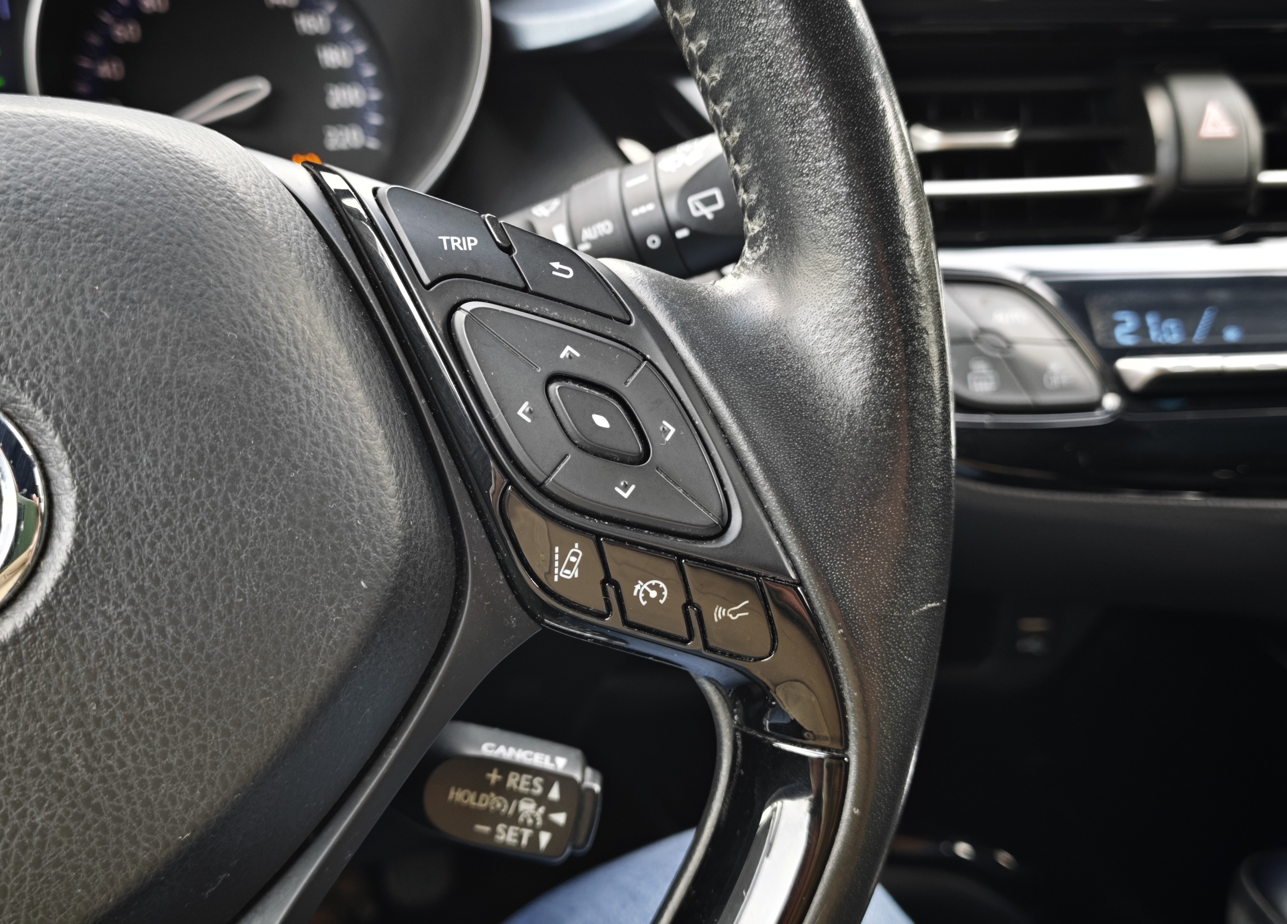TOYOTA TOYOTA C-HR C-HR 2.0 Hybrid Dynamic Force SQUARE Collection