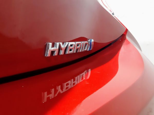 TOYOTA COROLLA HB 1.8 Hybrid SQUARE Collection