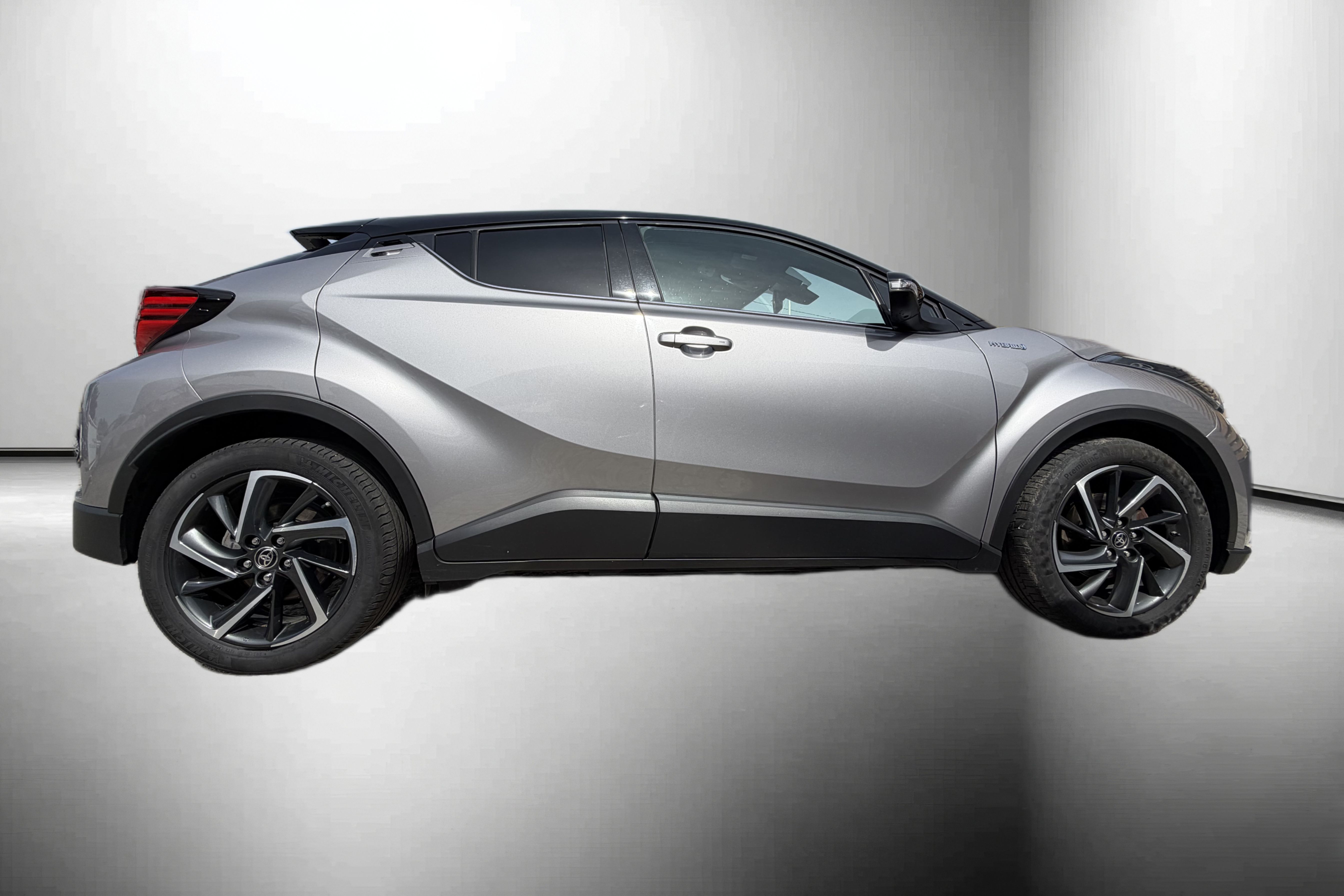 TOYOTA TOYOTA C-HR C-HR 2.0 Hybrid Dynamic Force Lounge
