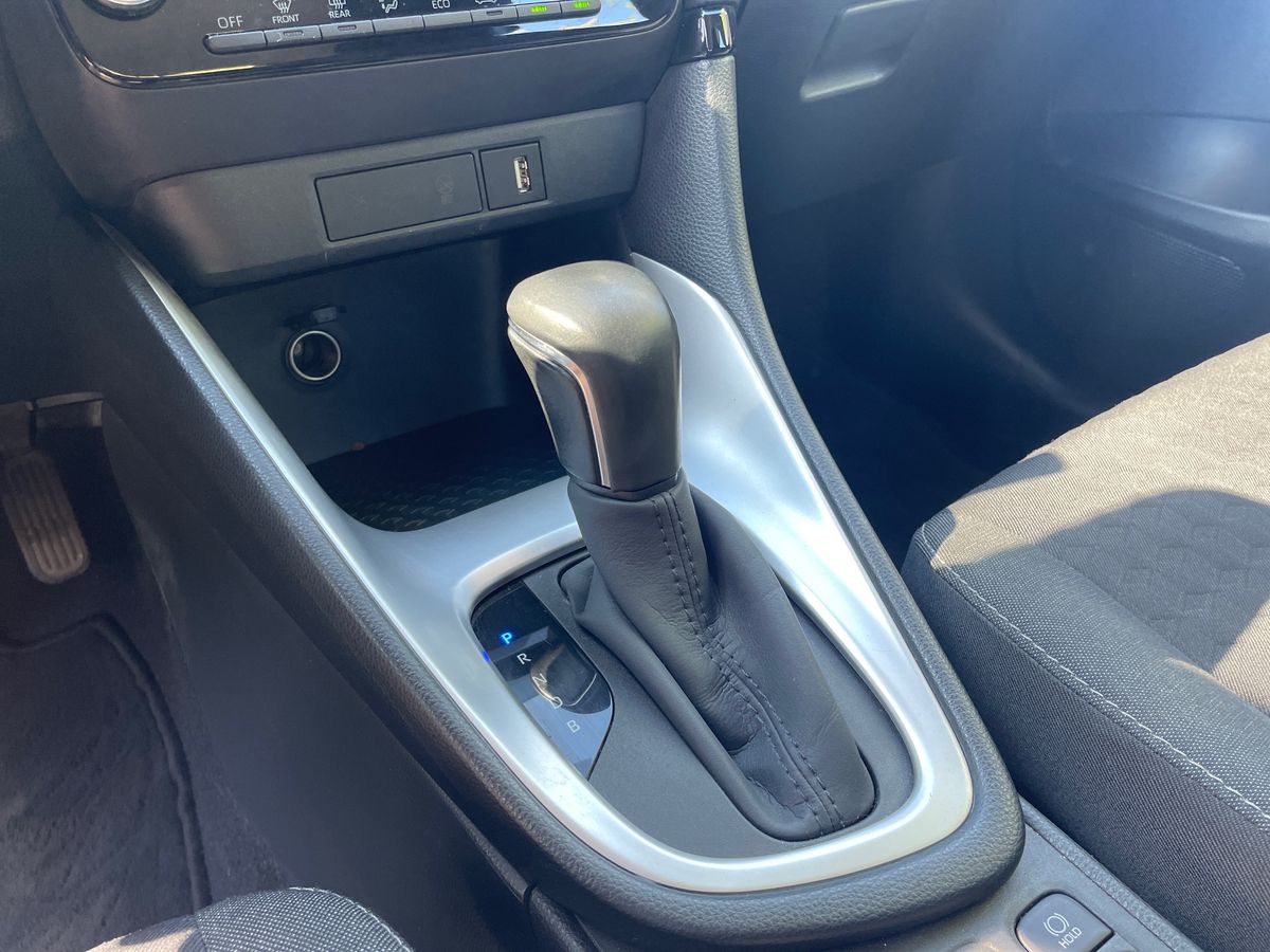 TOYOTA YARIS NG Yaris 1.5 Hybrid Dynamic Force Comfort Plus