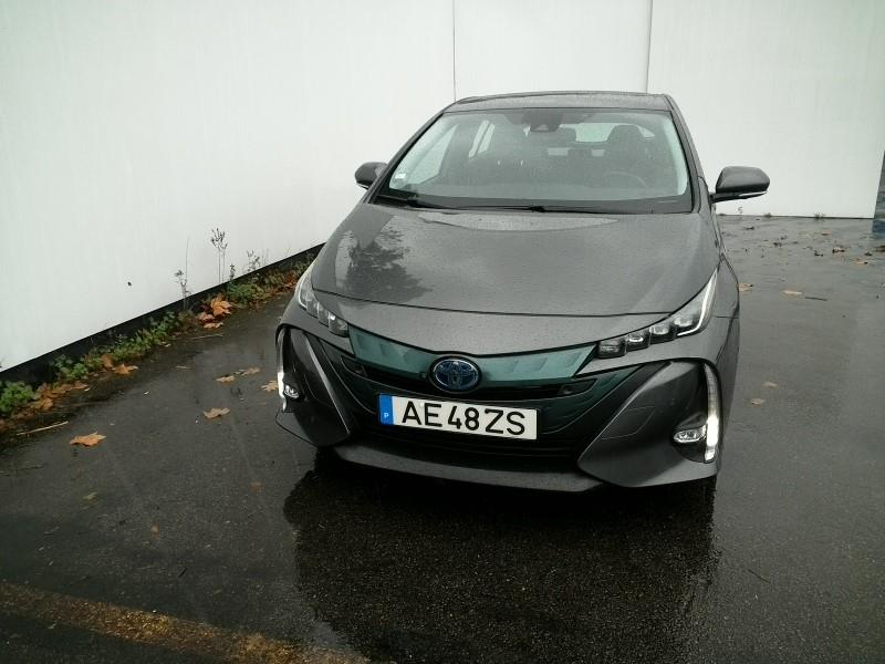 TOYOTA PRIUS Plug-in Premium