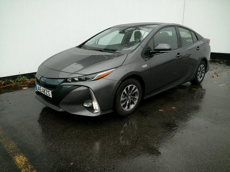 TOYOTA PRIUS Plug-in Premium