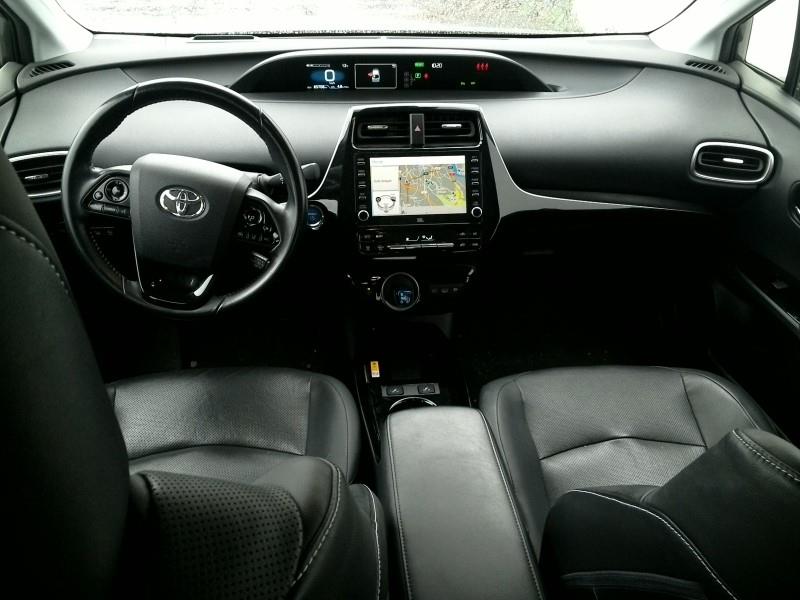 TOYOTA PRIUS Plug-in Premium