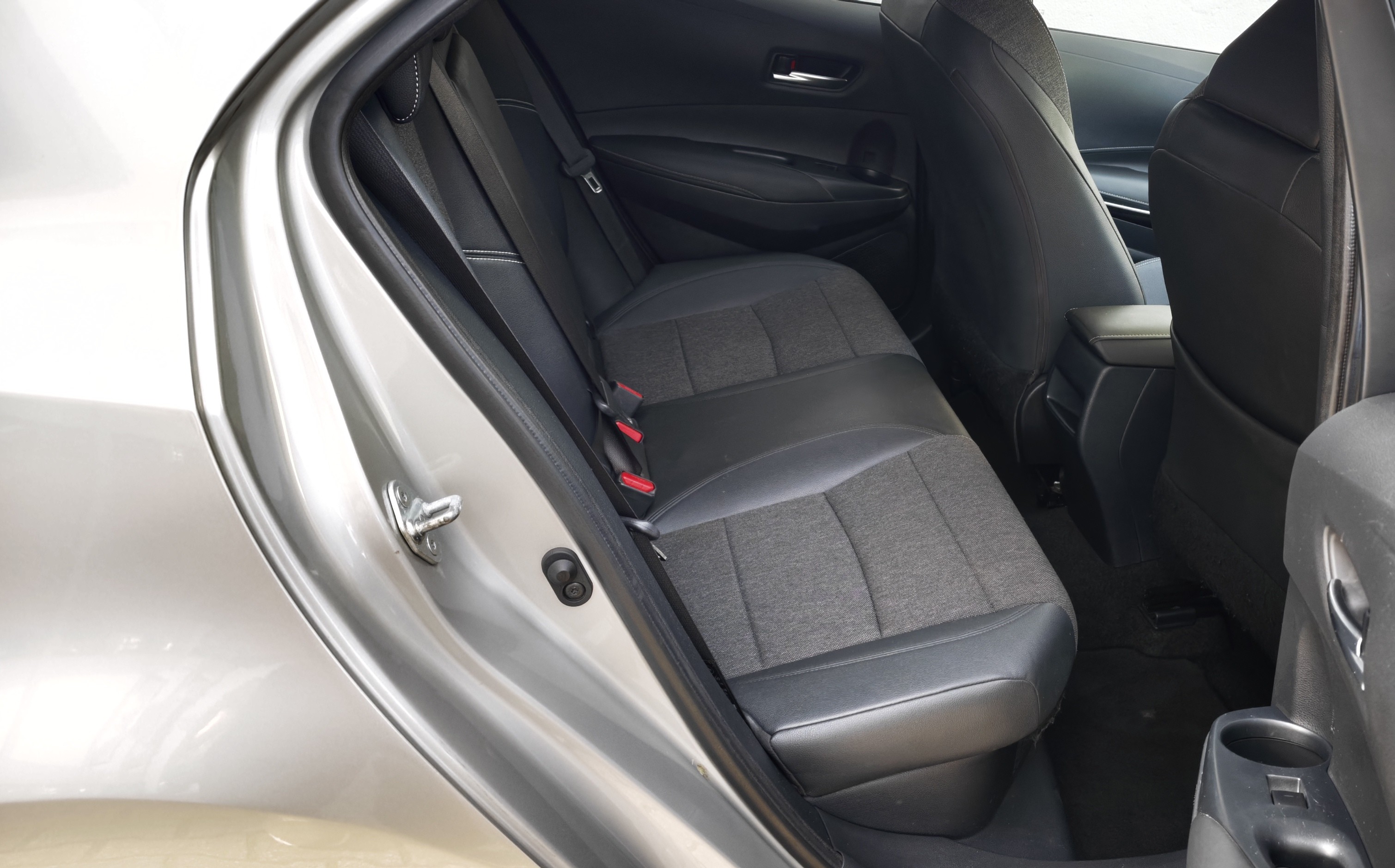 TOYOTA COROLLA HB Corolla HB 1.8 Hybrid Comfort + Pack Sport