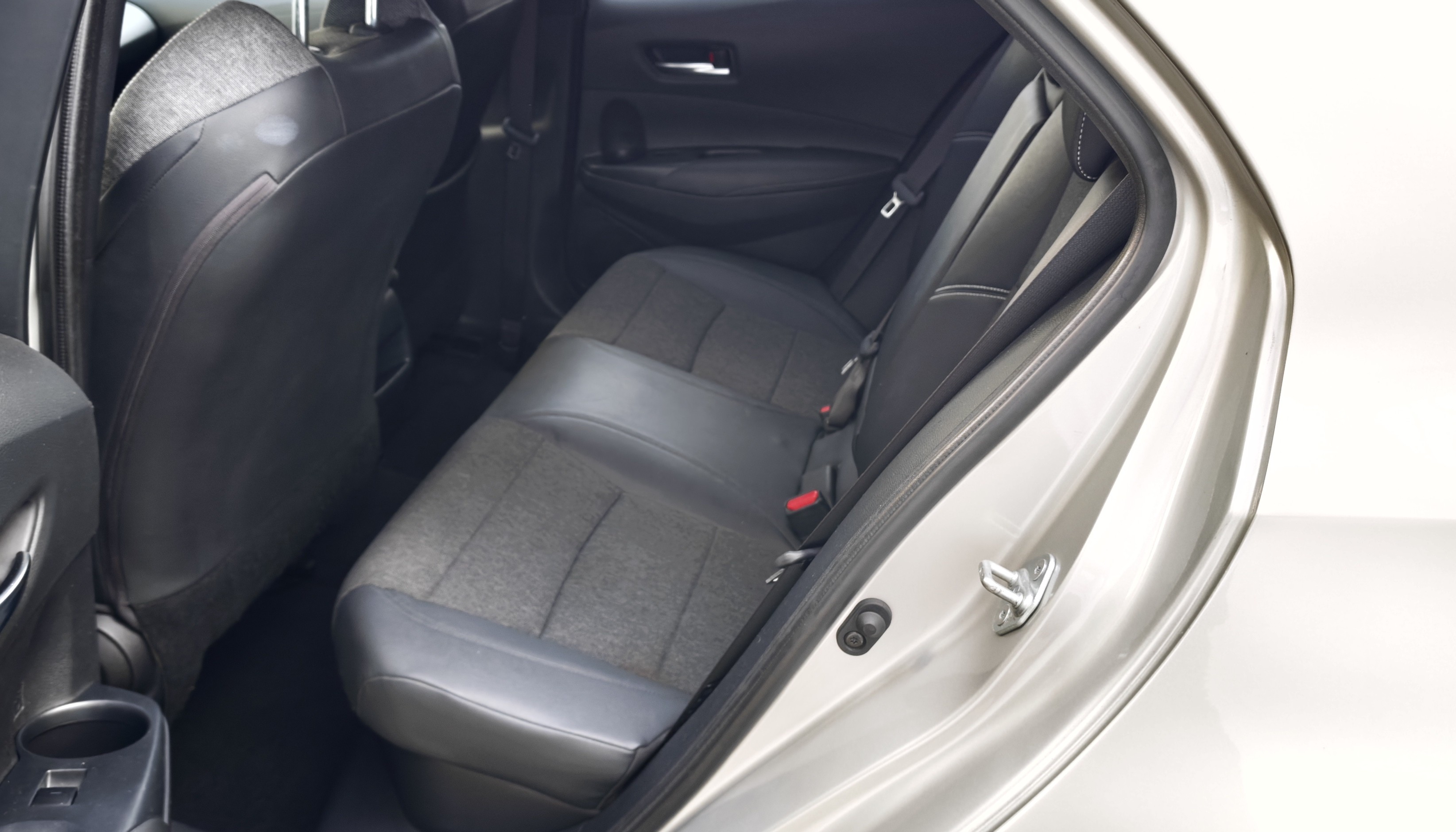 TOYOTA COROLLA HB Corolla HB 1.8 Hybrid Comfort + Pack Sport