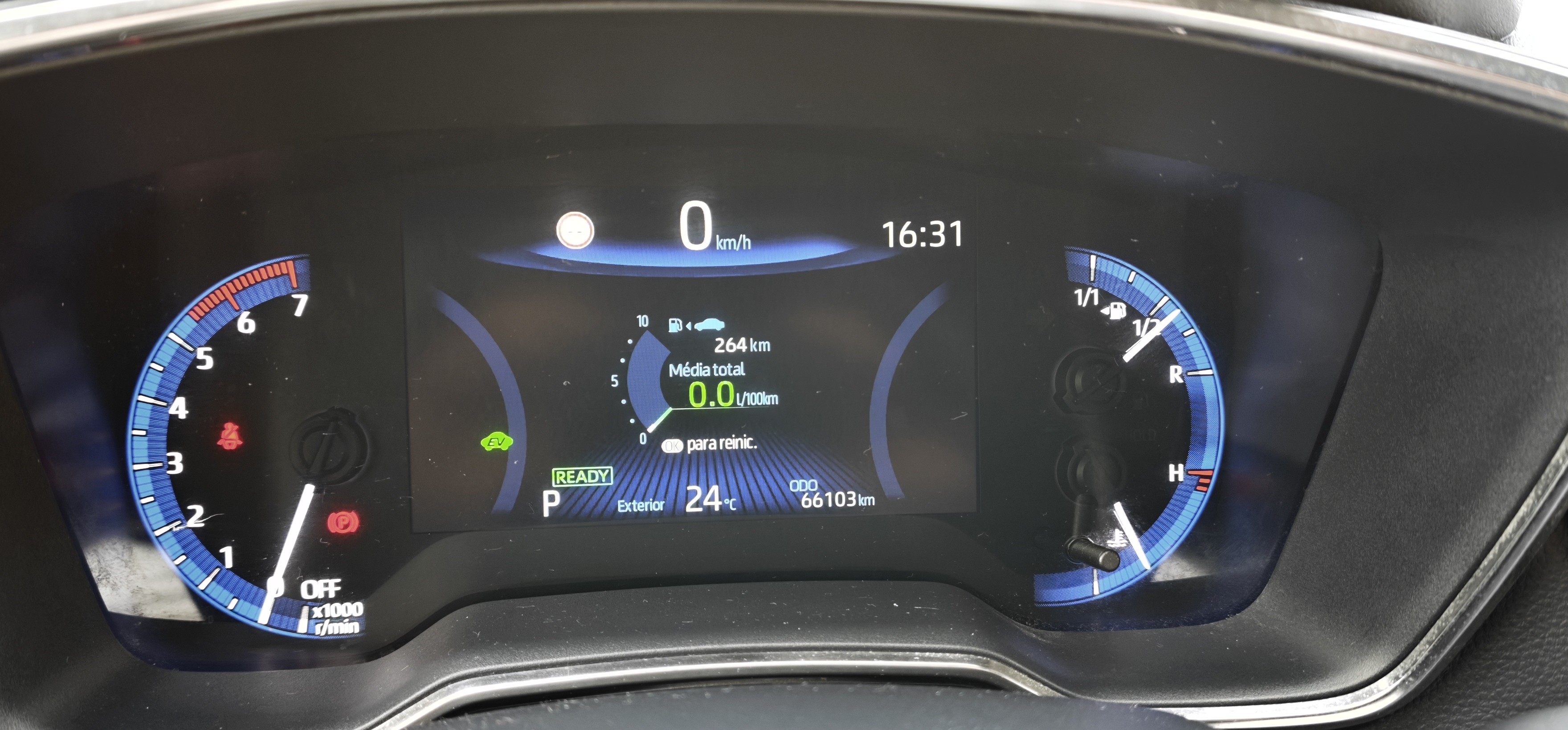 TOYOTA COROLLA HB Corolla HB 1.8 Hybrid Comfort + Pack Sport