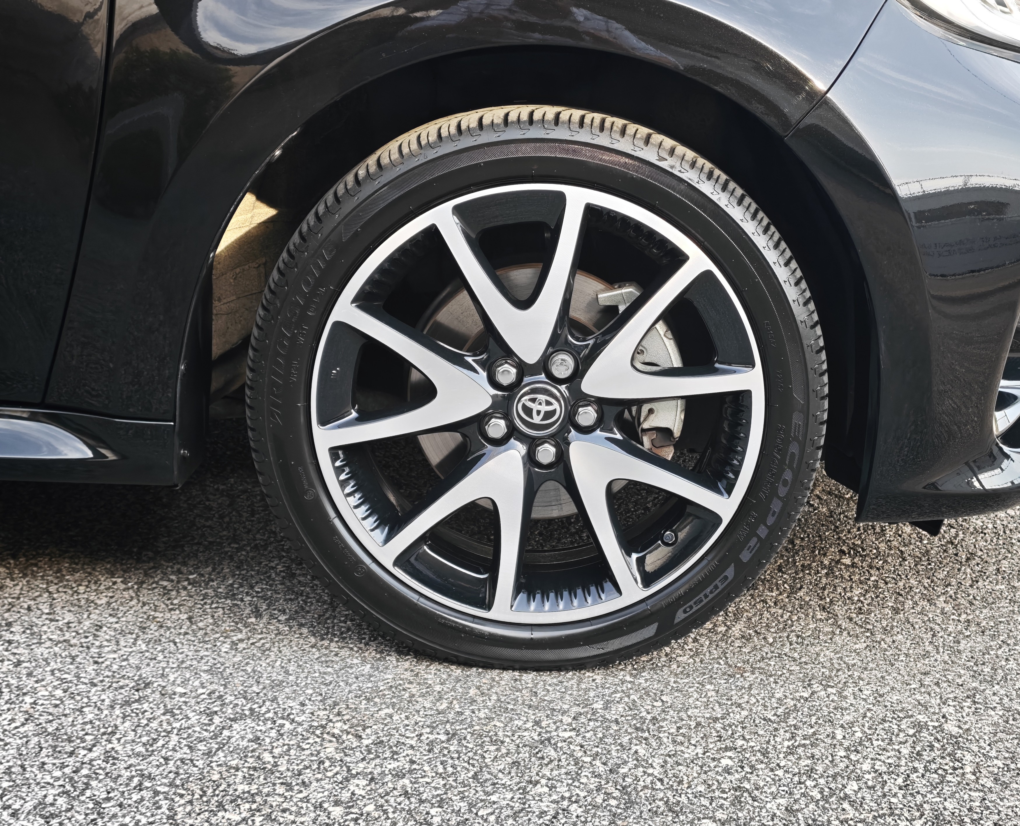 TOYOTA YARIS NG Yaris 1.5 Hybrid Dynamic Force SQUARE Collection