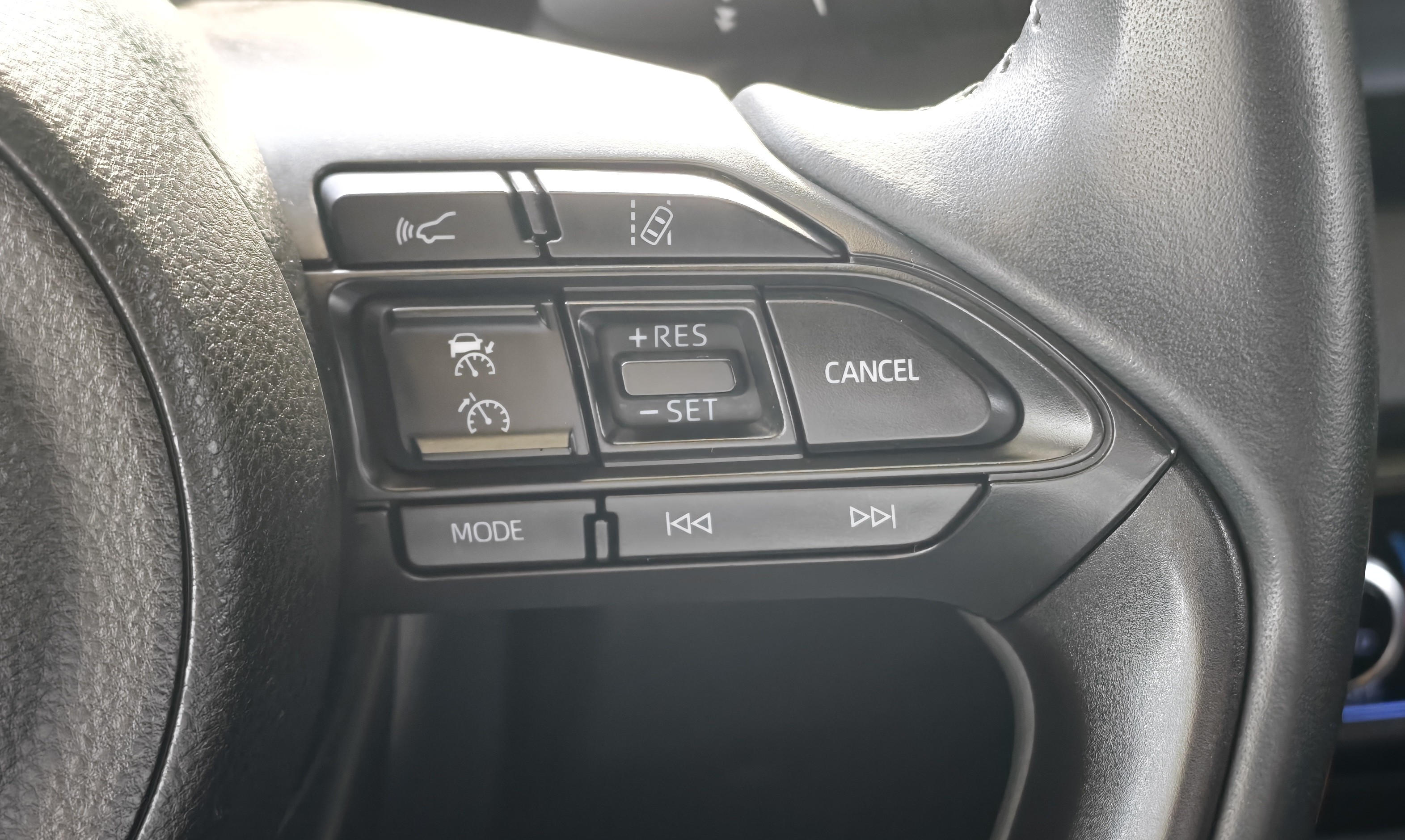 TOYOTA YARIS NG Yaris 1.5 Hybrid Dynamic Force SQUARE Collection