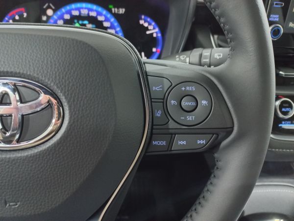 TOYOTA COROLLA HB Corolla HB 1.8 Hybrid Comfort + Pack Sport