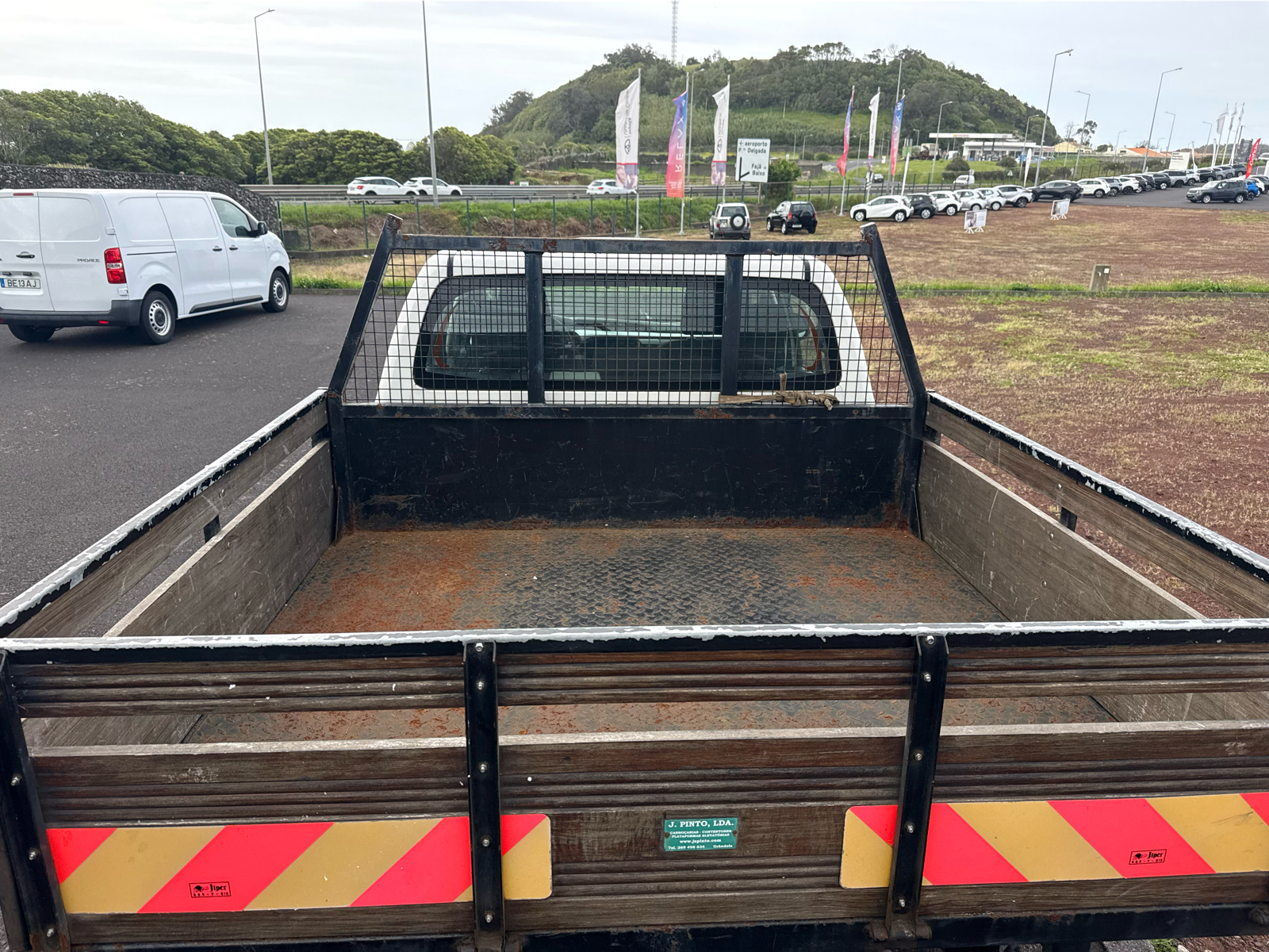 TOYOTA HILUX Hilux 2.4D 4x4 Cabina Dupla Caixa Met�lica