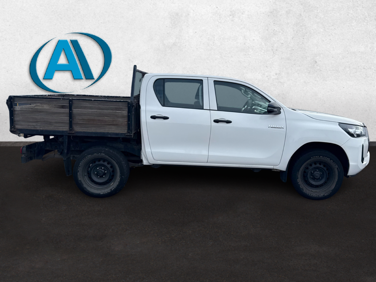 TOYOTA HILUX Hilux 2.4D 4x4 Cabina Dupla Caixa Met�lica