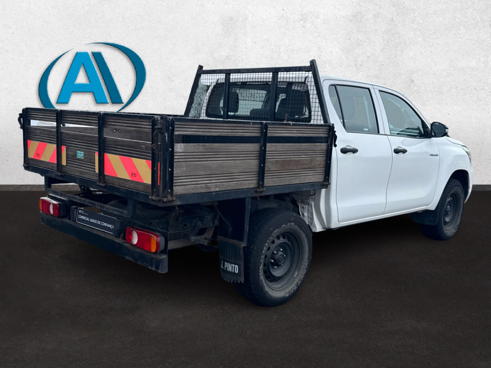 TOYOTA HILUX Hilux 2.4D 4x4 Cabina Dupla Caixa Met�lica