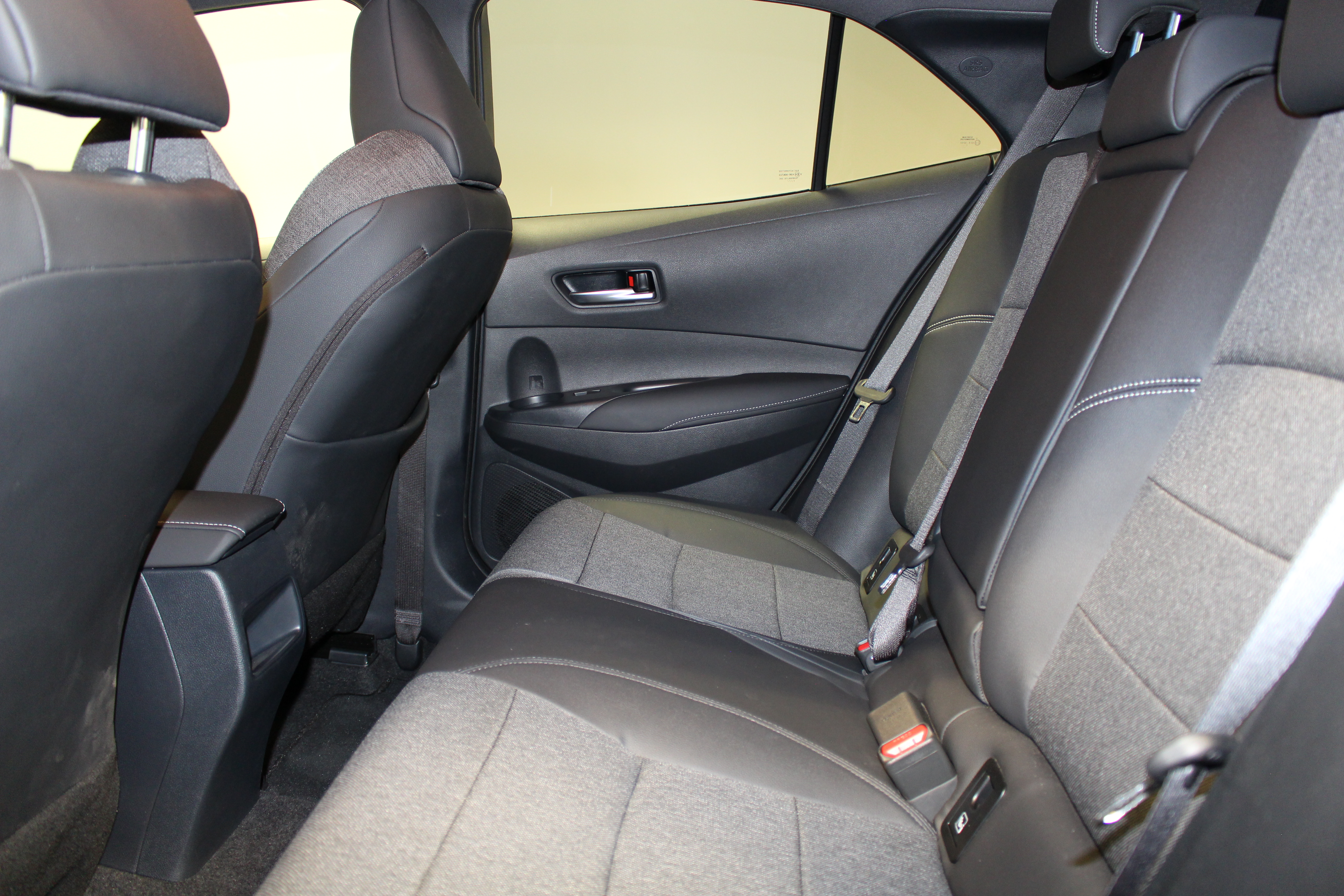TOYOTA COROLLA HB Corolla HB 1.8 Hybrid Comfort + Pack Sport