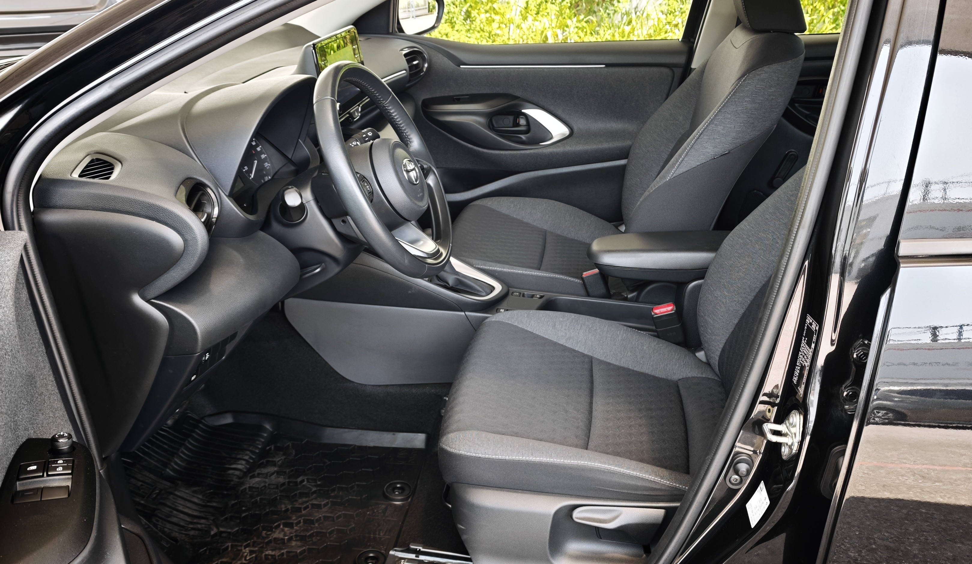 TOYOTA YARIS Yaris 1.5 Hybrid 115 Comfort Plus