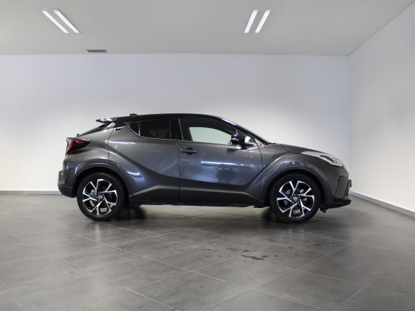 TOYOTA C-HR Toyota C-HR 1.8 Hybrid SQUARE Collection