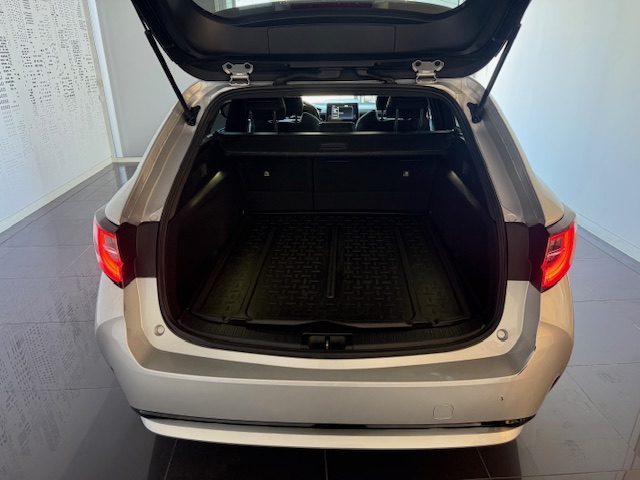 TOYOTA COROLLA TS Corolla TS 1.8 Hybrid Comfort + Pack Sport