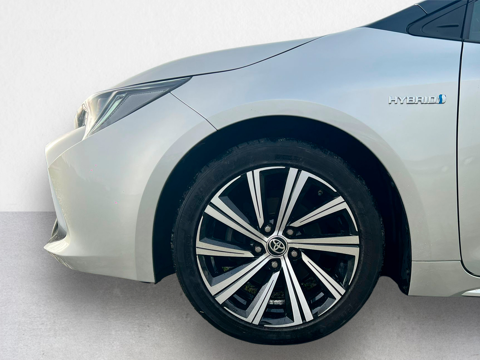 TOYOTA COROLLA HB Corolla HB 1.8 Hybrid SQUARE Collection