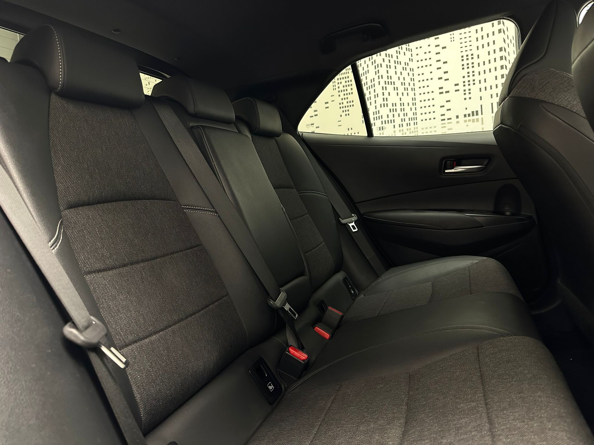 TOYOTA COROLLA HB Corolla HB 1.8 Hybrid Comfort + Pack Sport