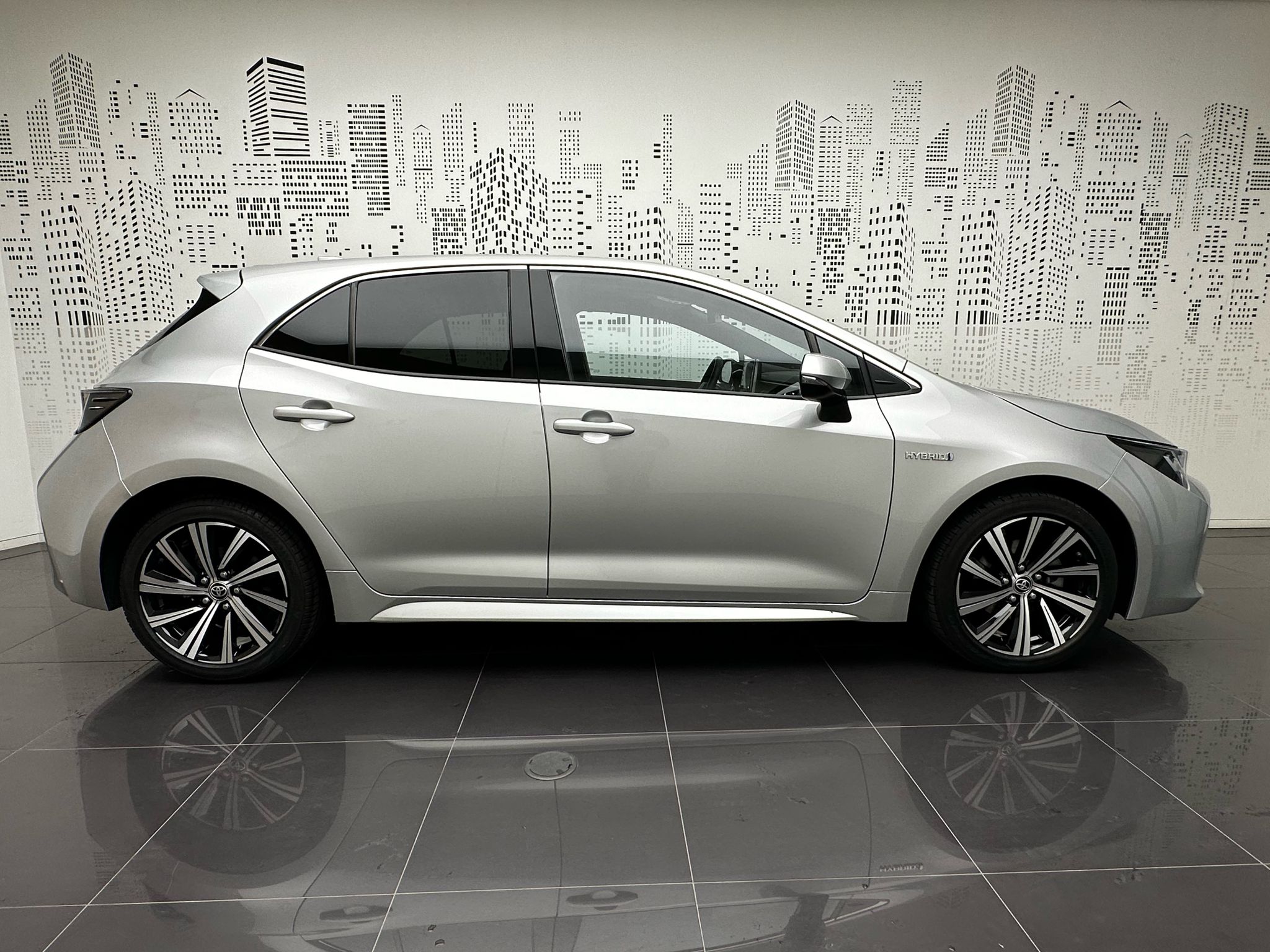 TOYOTA COROLLA HB Corolla HB 1.8 Hybrid Comfort + Pack Sport