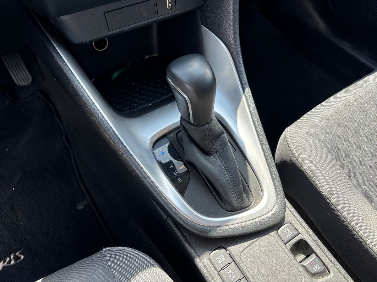TOYOTA YARIS NG Yaris 1.5 Hybrid Dynamic Force Comfort Plus
