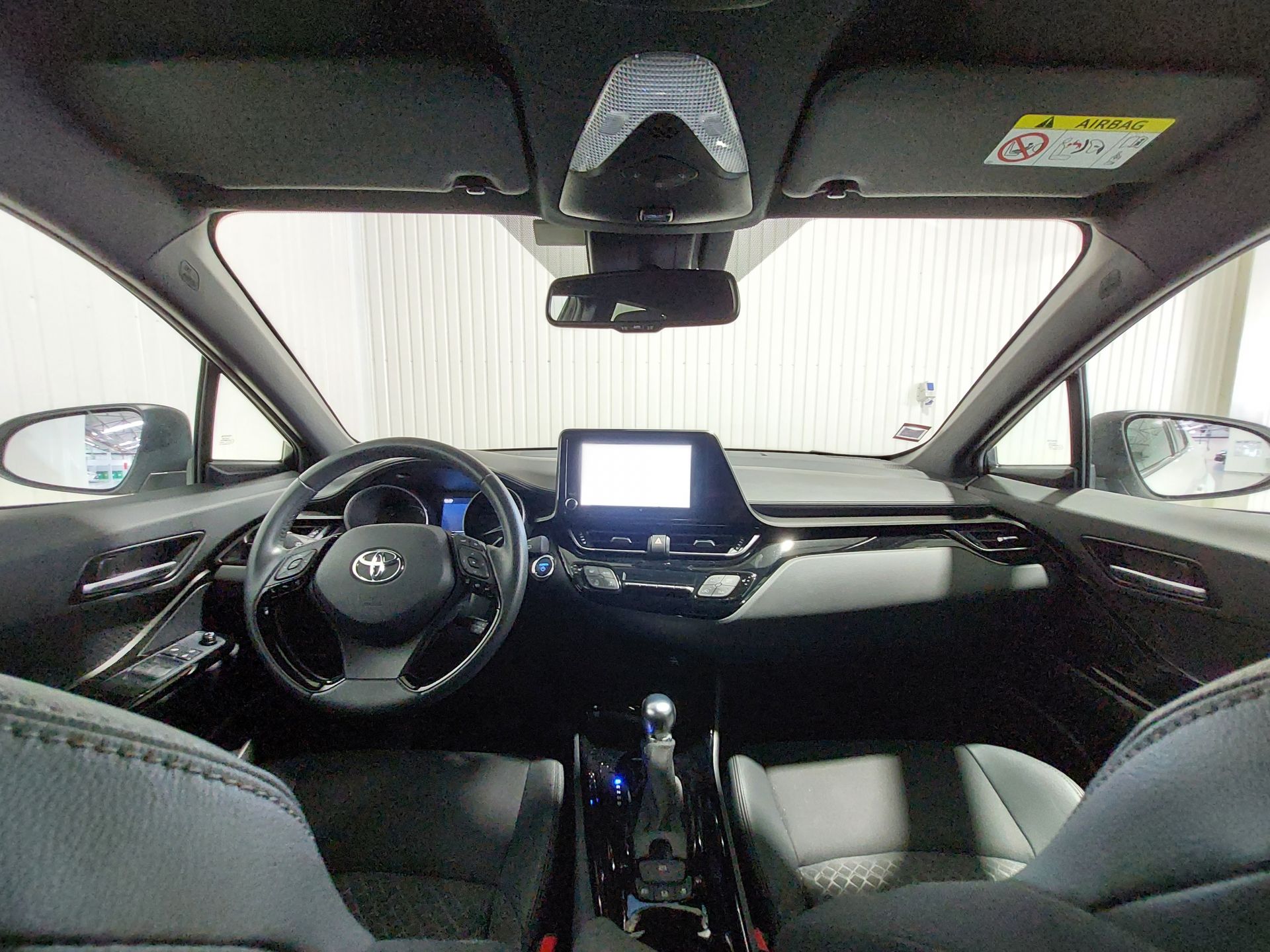 TOYOTA TOYOTA C-HR Toyota C-HR 1.8 Hybrid SQUARE Collection