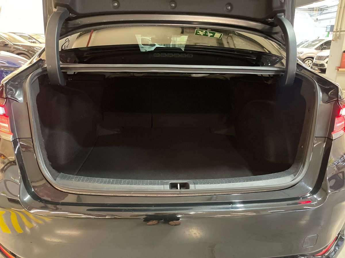 TOYOTA COROLLA SEDAN Corolla SD 1.8 Hybrid Exclusive