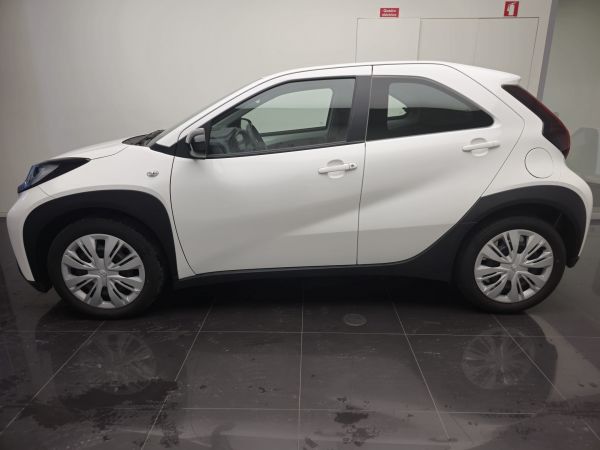 TOYOTA AYGO X Play 1.0G