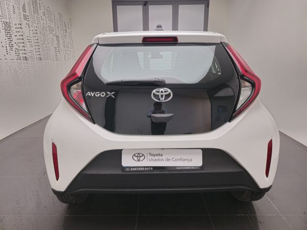 TOYOTA AYGO X Play 1.0G