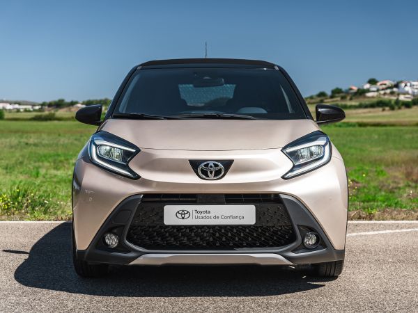 TOYOTA AYGO X Aygo X envy 1.0G MT