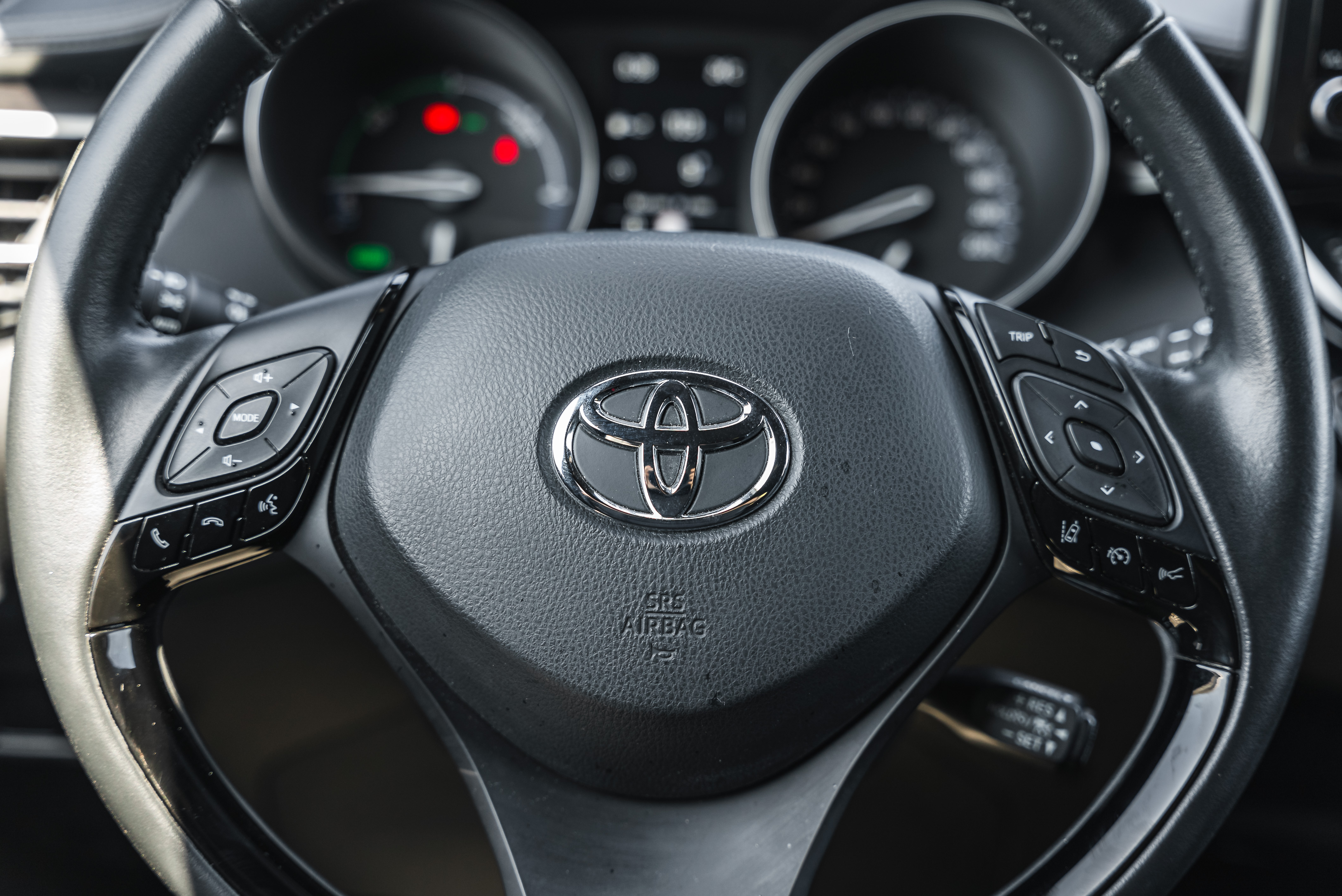 TOYOTA TOYOTA C-HR Toyota C-HR 1.8 Hybrid Exclusive + Pack Luxury