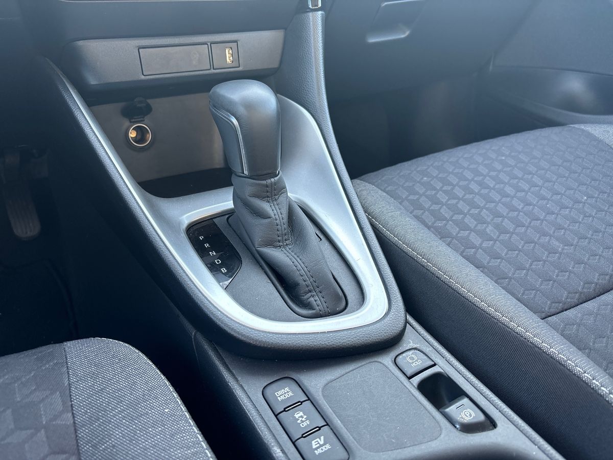 TOYOTA YARIS NG Yaris 1.5 Hybrid Dynamic Force Comfort Plus