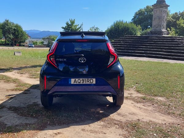 TOYOTA AYGO X 1.0 VVT-i envy