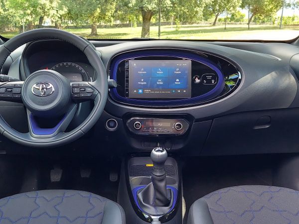 TOYOTA AYGO X 1.0 VVT-i envy