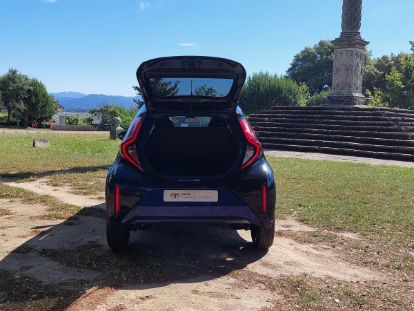 TOYOTA AYGO X 1.0 VVT-i envy