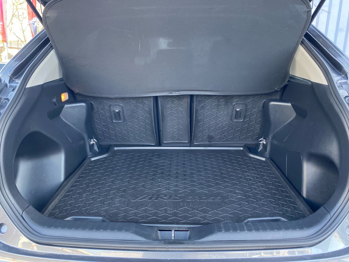 TOYOTA YARIS CROSS Yaris Cross 1.5 Hybrid Dynamic Force Luxury